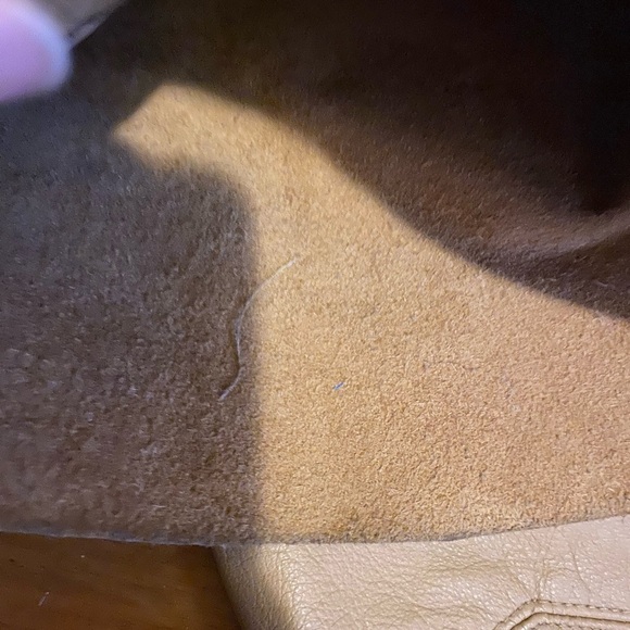 Women real leather pants size 4, it’s too small fit for 0, color tan - Picture 3 of 7